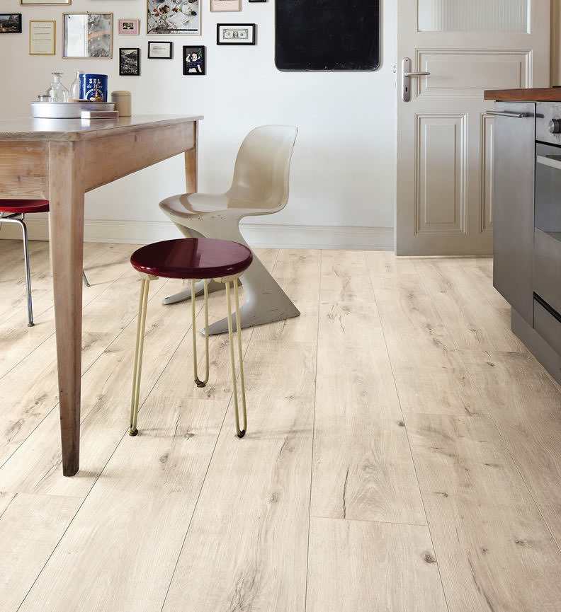 Laminat Campus 4V Eiche Luna  Int01