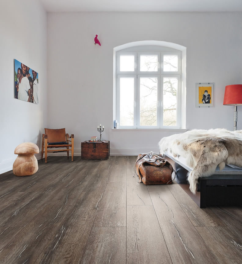 Laminat Campus 4V Eiche duna espresso  Int01