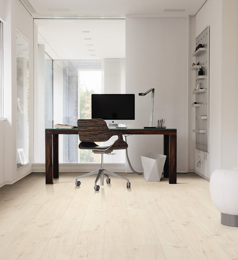 Laminat T100 LA 4V Eiche Portland weiss  Int01